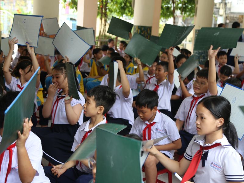 IRIS Junior - Chương trình "Rung Chuông Vàng" tại Tiểu học Lê Quang Sung 7 iris junior chuong trinh rung chuong vang tai tieu hoc le quang sung 7