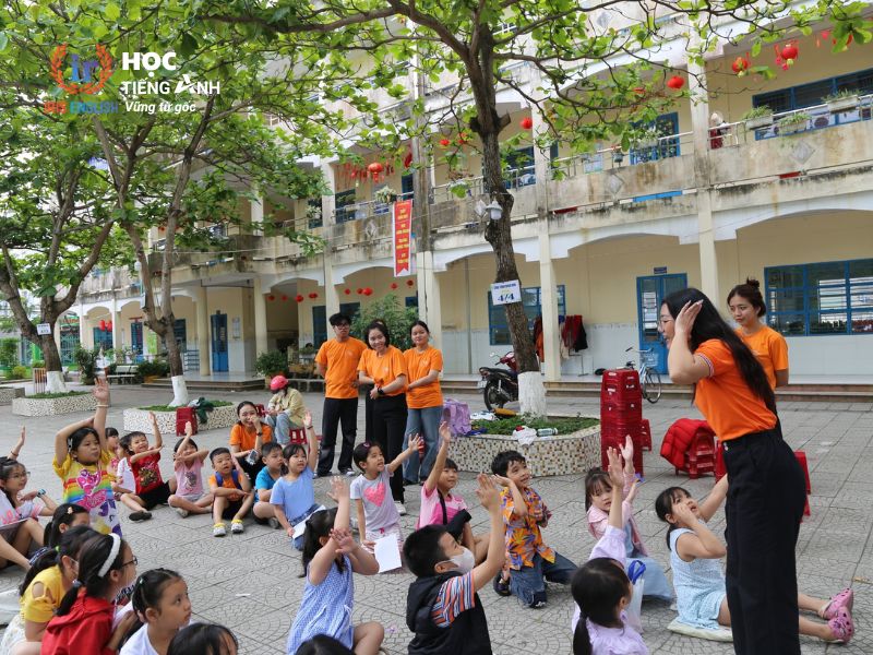 IRIS Junior - Triển khai Câu lạc bộ Tiếng Anh Nghe - Nói tại Đà Nẵng 3 iris junior trien khai cau lac bo tieng anh nghe noi tai da nang 3