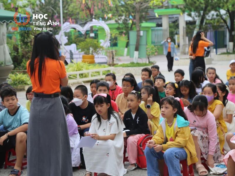 IRIS Junior - Triển khai Câu lạc bộ Tiếng Anh Nghe - Nói tại Đà Nẵng 4 iris junior trien khai cau lac bo tieng anh nghe noi tai da nang 4