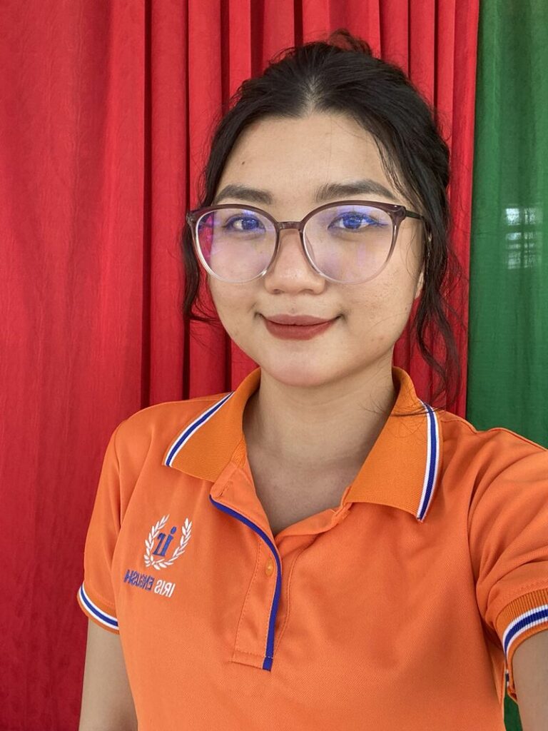 TOP 8 giáo viên dạy tiếng Anh giỏi ở IRIS English Đà Nẵng 2024 7 Thùy Trang