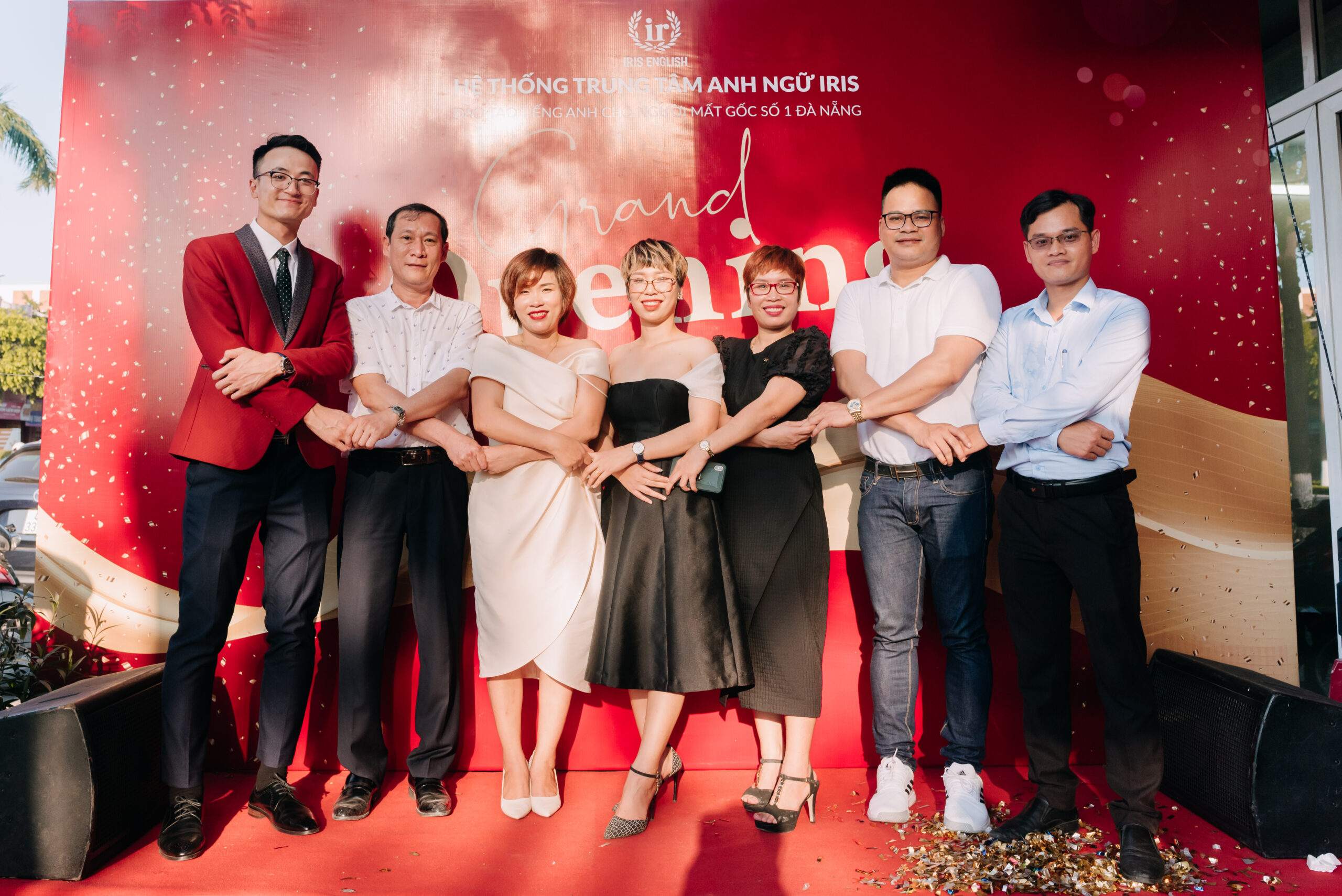 Về IRIS English 38 khai truong co so 1 iris english scaled 1